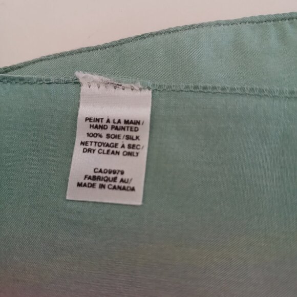 100 % Silk Scarf Made in Canada Hand Painted RARE - Picture 3 of 10